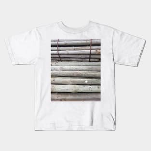 Vineyard posts - by Avril Thomas - Adelaide Hills Wine Region - Fleurieu Peninsula - Wine Region Kids T-Shirt